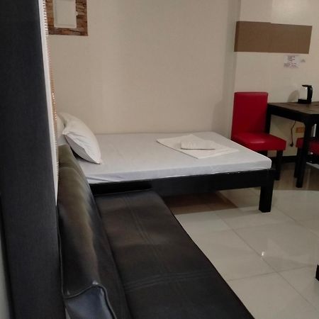 V.F. Riton Apartelle Apartment Laoag Ngoại thất bức ảnh