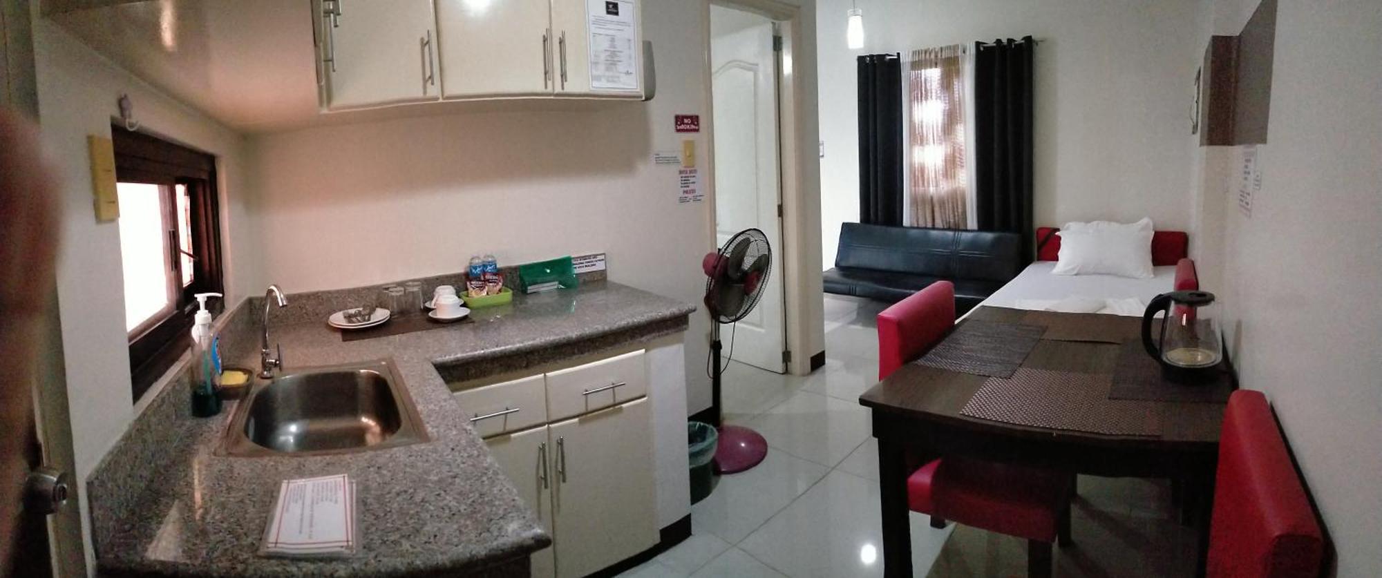 V.F. Riton Apartelle Apartment Laoag Ngoại thất bức ảnh