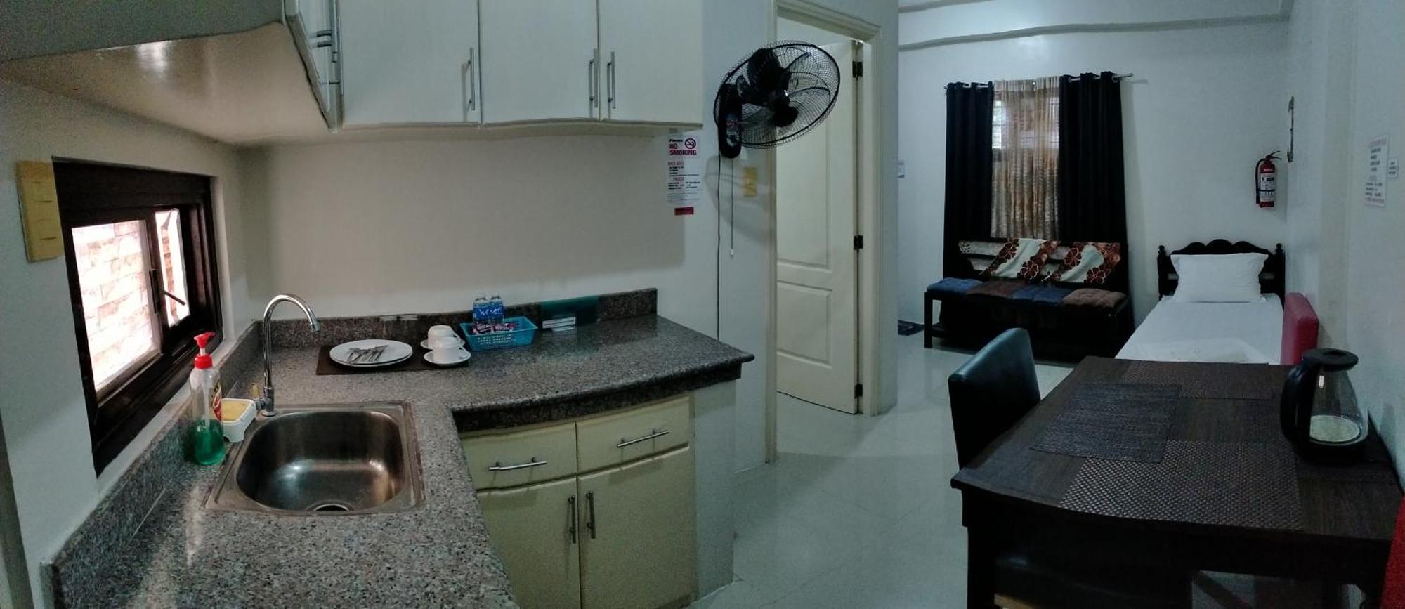 V.F. Riton Apartelle Apartment Laoag Ngoại thất bức ảnh