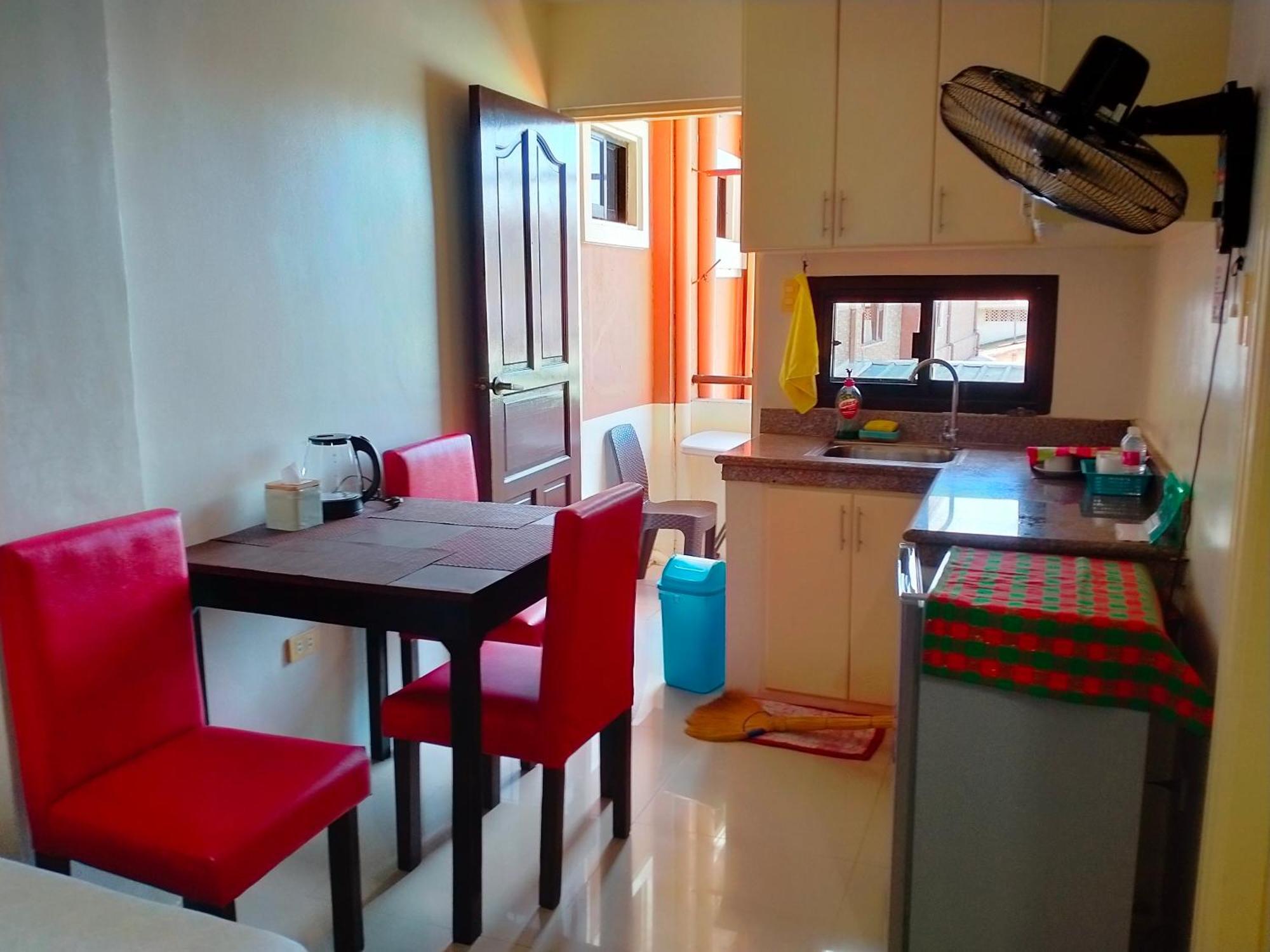 V.F. Riton Apartelle Apartment Laoag Ngoại thất bức ảnh