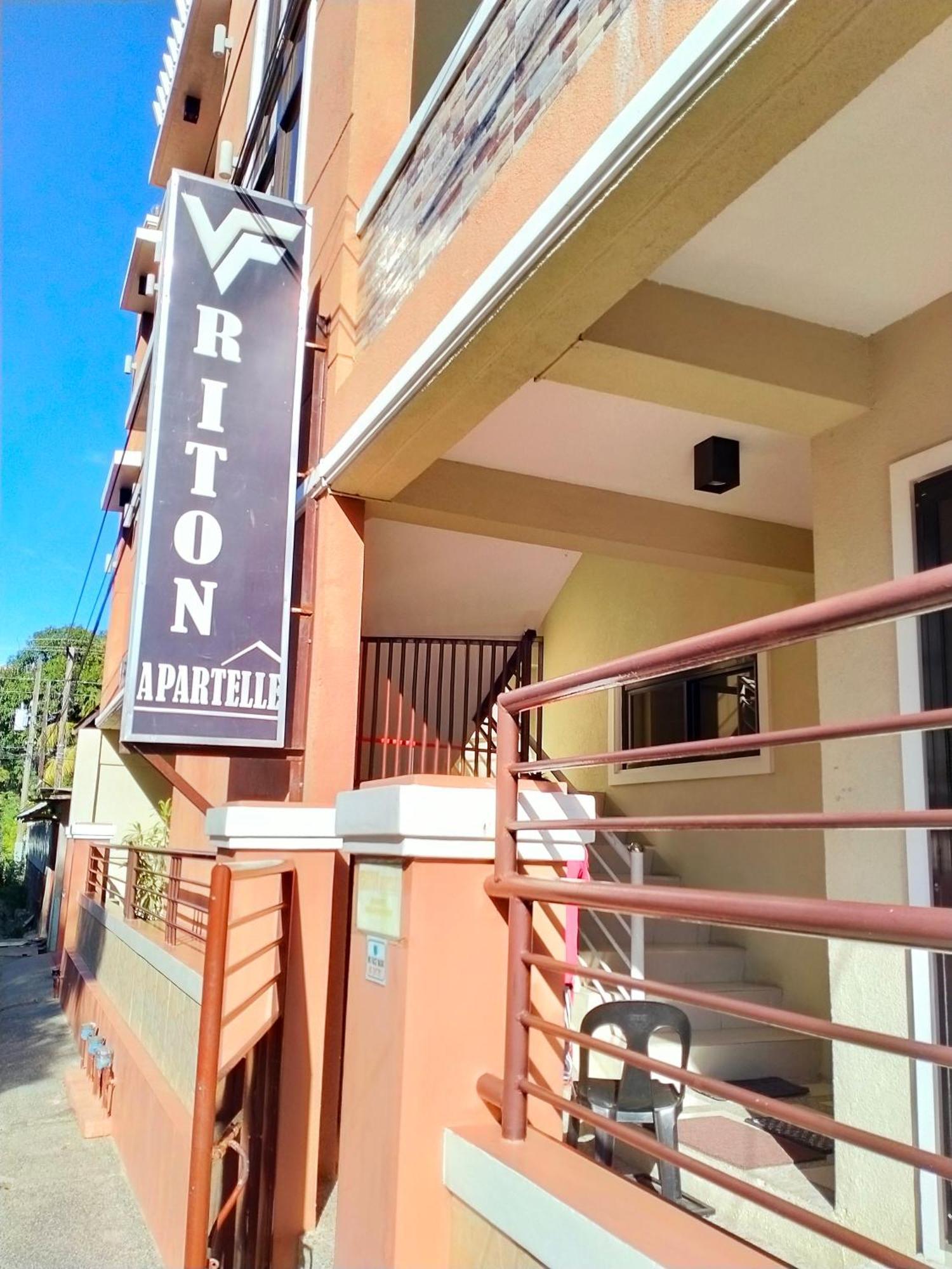 V.F. Riton Apartelle Apartment Laoag Phòng bức ảnh