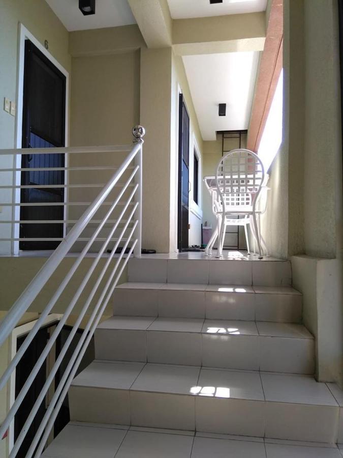 V.F. Riton Apartelle Apartment Laoag Ngoại thất bức ảnh